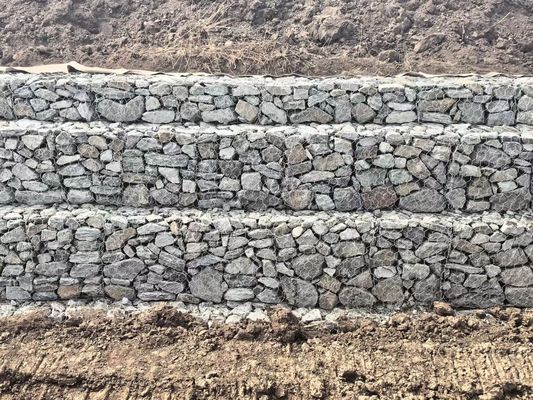 ธนาคารน้ําท่วมหรือธนาคารนําทาง Gabion Mesh ด้วยเส้นวงกว้าง 2.0mm-4.0mm