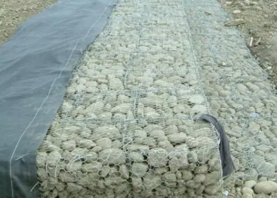ขนาด Mesh 60x80mm Reno Gabion Mattress ความแข็งแรงสูงสําหรับโครงสร้างการยึด