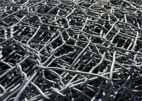 แรง มหาสมัย Gabion Basket Mesh ด้วยความแข็งแรงในการดึง 380-550n / มม2