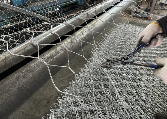 2.0mm-4.0mm กว้าง Gabion สาย Mesh สําหรับการทํางานสูง