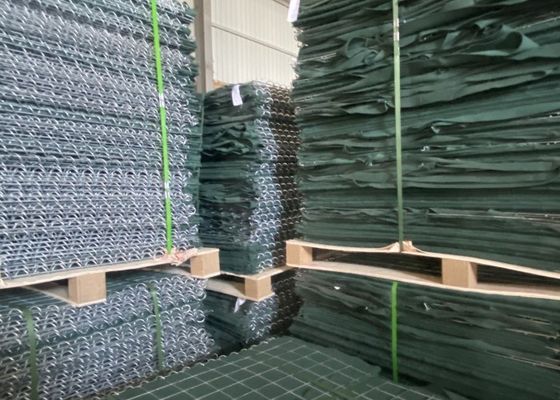 5.0 มิลลิเมตร แผ่นสาย Mesh ป้องกันทางทหาร ด้วยน้ําหนักผ้า Geotextile 300g / m2