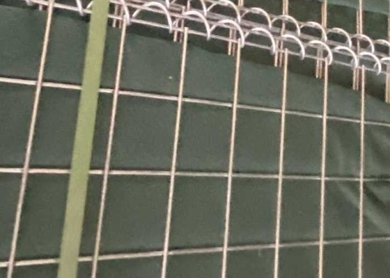 งานหนัก Hot Dip Galvanized ทหาร  ป้องกันด้วยระยะห่าง 4 มม