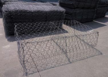 แรง มหาสมัย Gabion Basket Mesh ด้วยความแข็งแรงในการดึง 380-550n / มม2