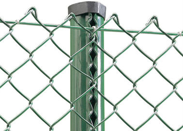 โลหะคาร์บอน สแตนเลสเหล็กกระปุก Chain Link Mesh Fence Diamond Pattern With Metal Round Post สายราง